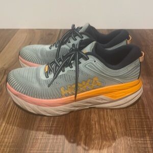 Hoka - Bondi 7 Shoes